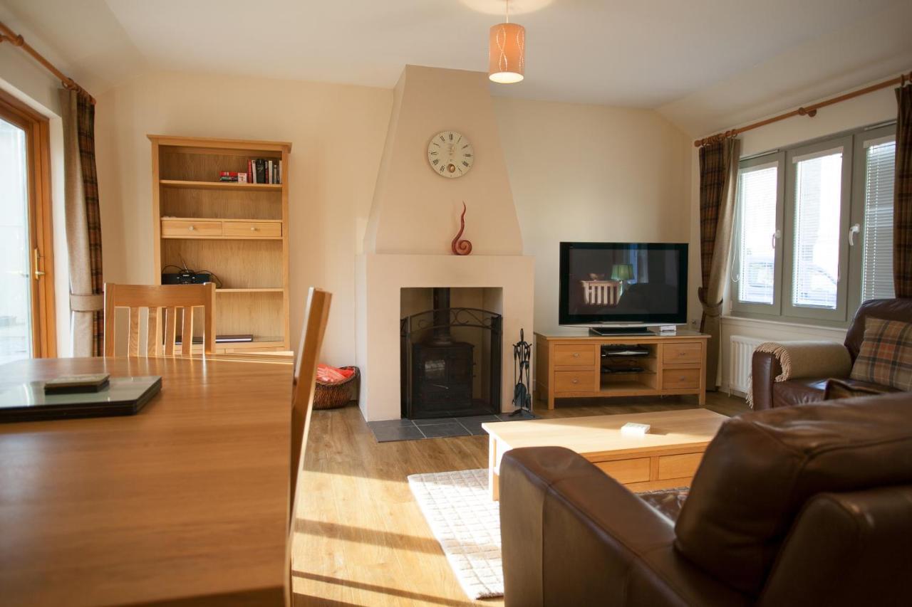 Loch Ness Abbey Cottages Fort Augustus Exterior foto